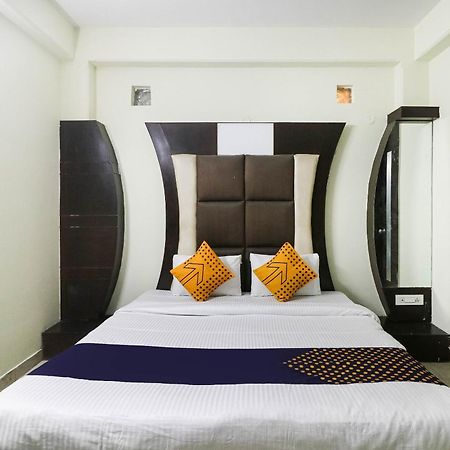 Spot On Hotel Grace Near Star Mall Gurgaon Esterno foto