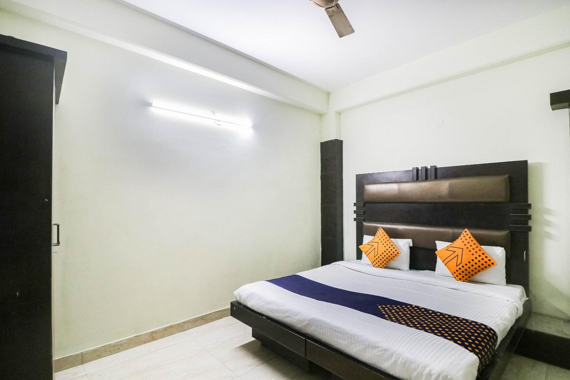 Spot On Hotel Grace Near Star Mall Gurgaon Esterno foto